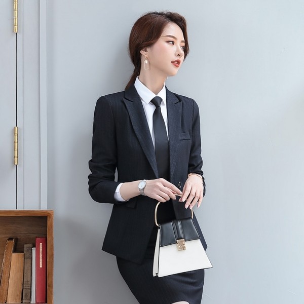 西服套裝